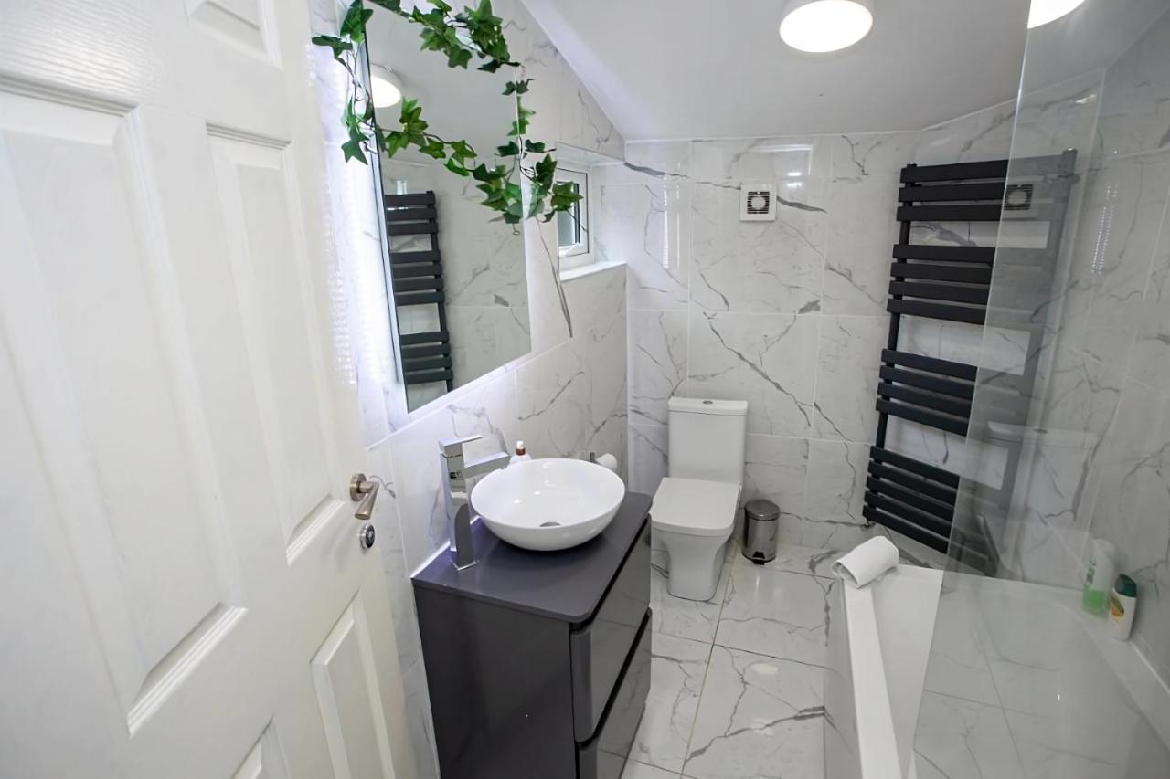 The Safari House - Your Ultimate Relaxation Destination 맨체스터 외부 사진